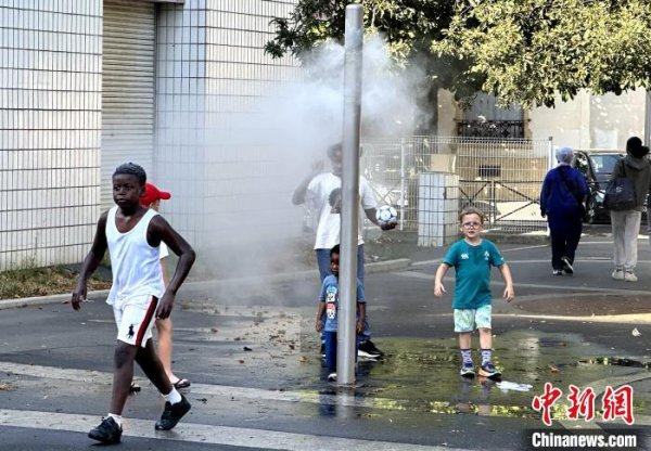 恒盈配资 法国多地气温突破40摄氏度 巴黎遭遇高温红色警报